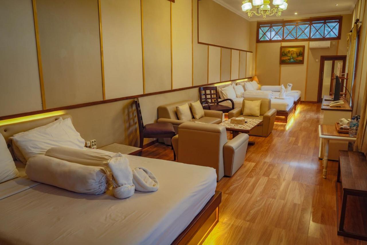 Family Hotel Gradia 2 Batu  Extérieur photo