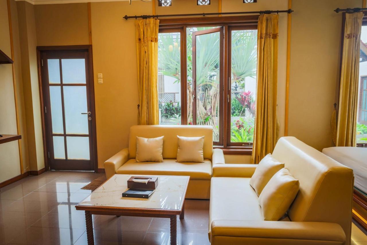 Family Hotel Gradia 2 Batu  Extérieur photo