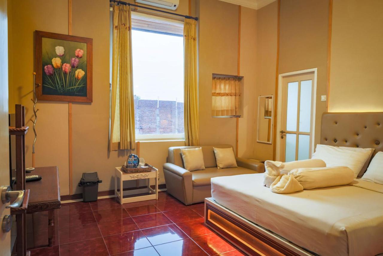 Family Hotel Gradia 2 Batu  Extérieur photo