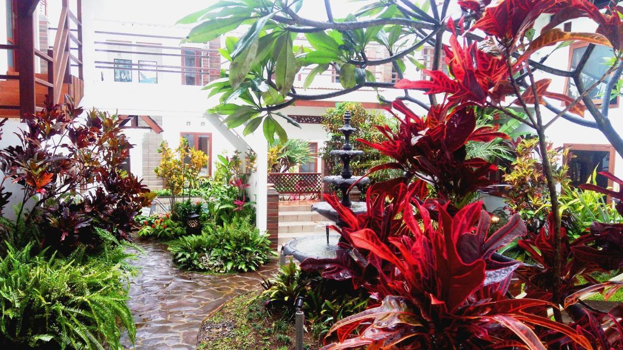 Family Hotel Gradia 2 Batu  Extérieur photo